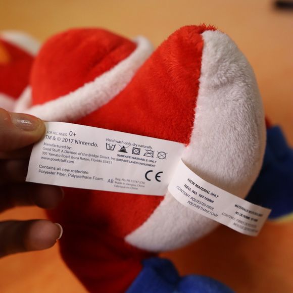 Nintendo Super Mario Red Yoshi 14" Stuffed Toy Plush Size Medium - Picture 3 of 11